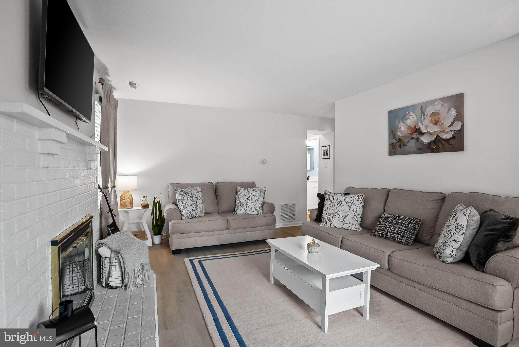 303 DAWSON STREET 101