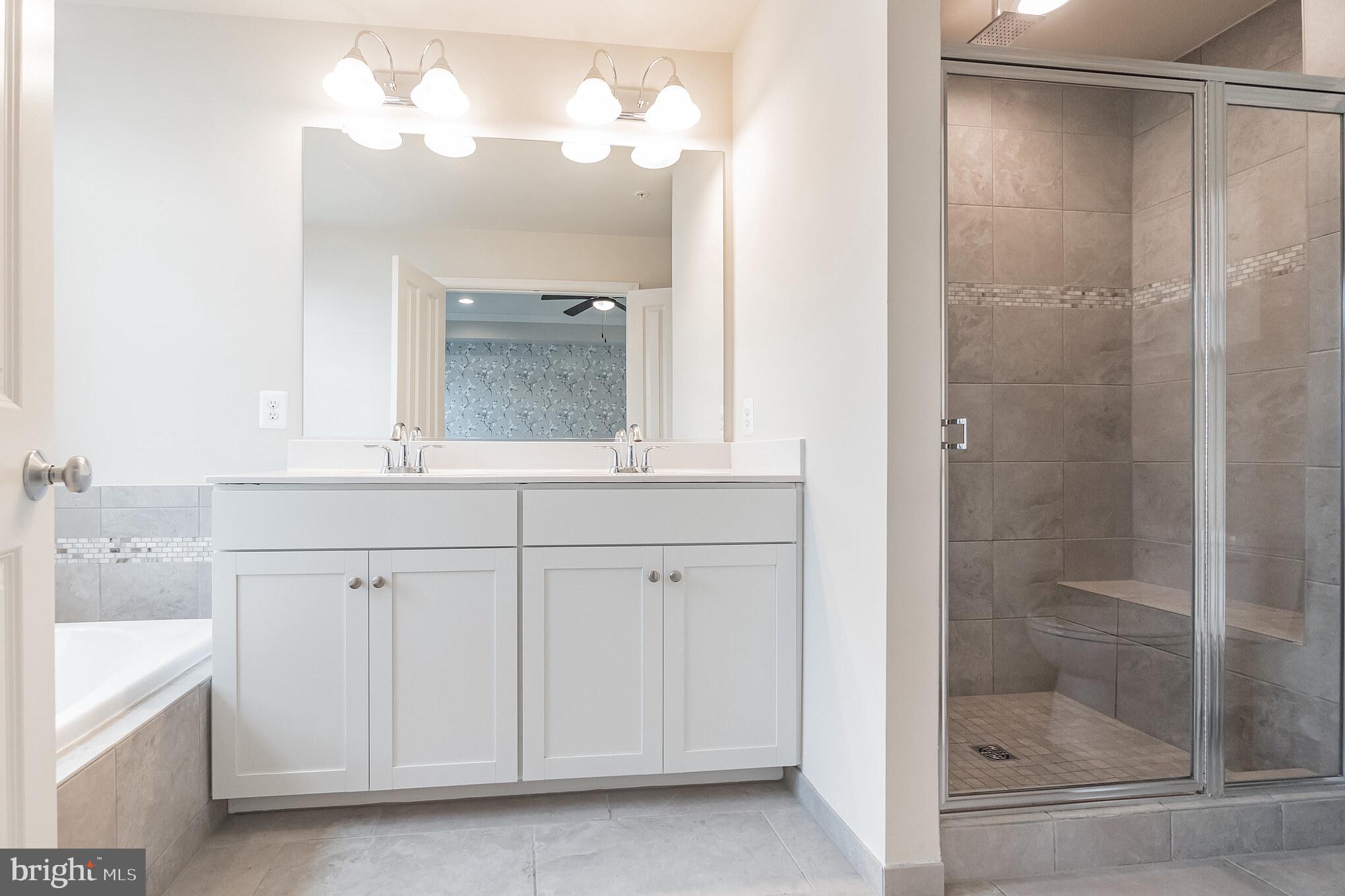 LANDSDALE - Residential Lease