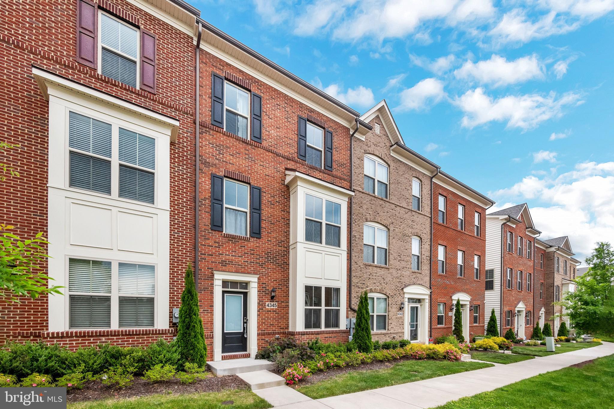 LANDSDALE - Residential Lease