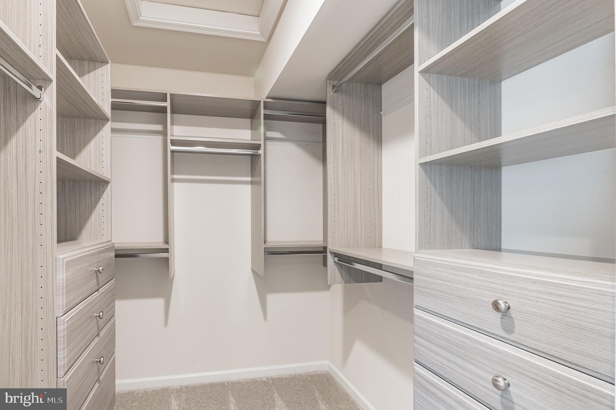 LANDSDALE - Residential Lease