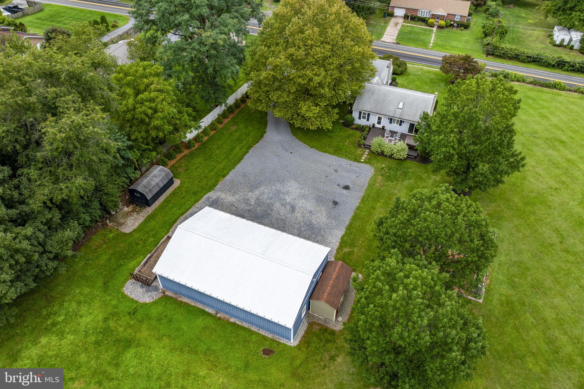 4464 NEW HOLLAND ROAD
