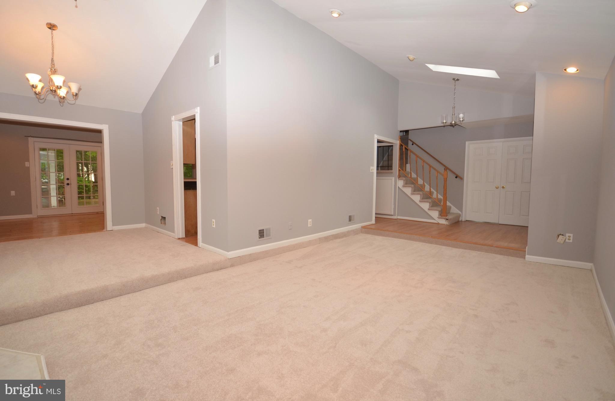 SUGARLAND RUN - Residential