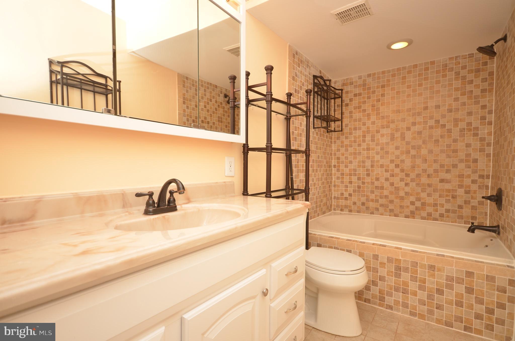 SUGARLAND RUN - Residential