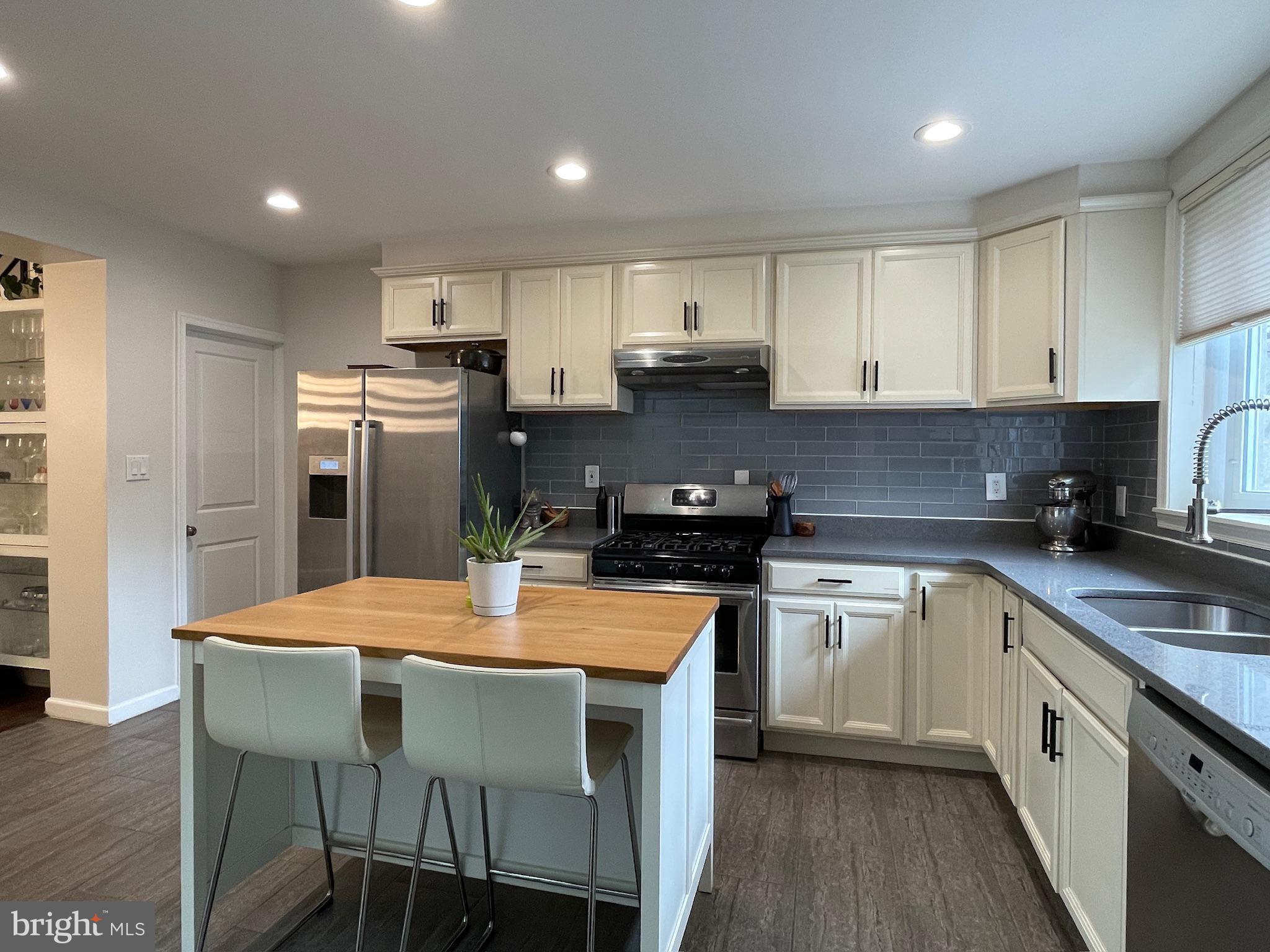 EAST PASSYUNK CROSSING - Residential