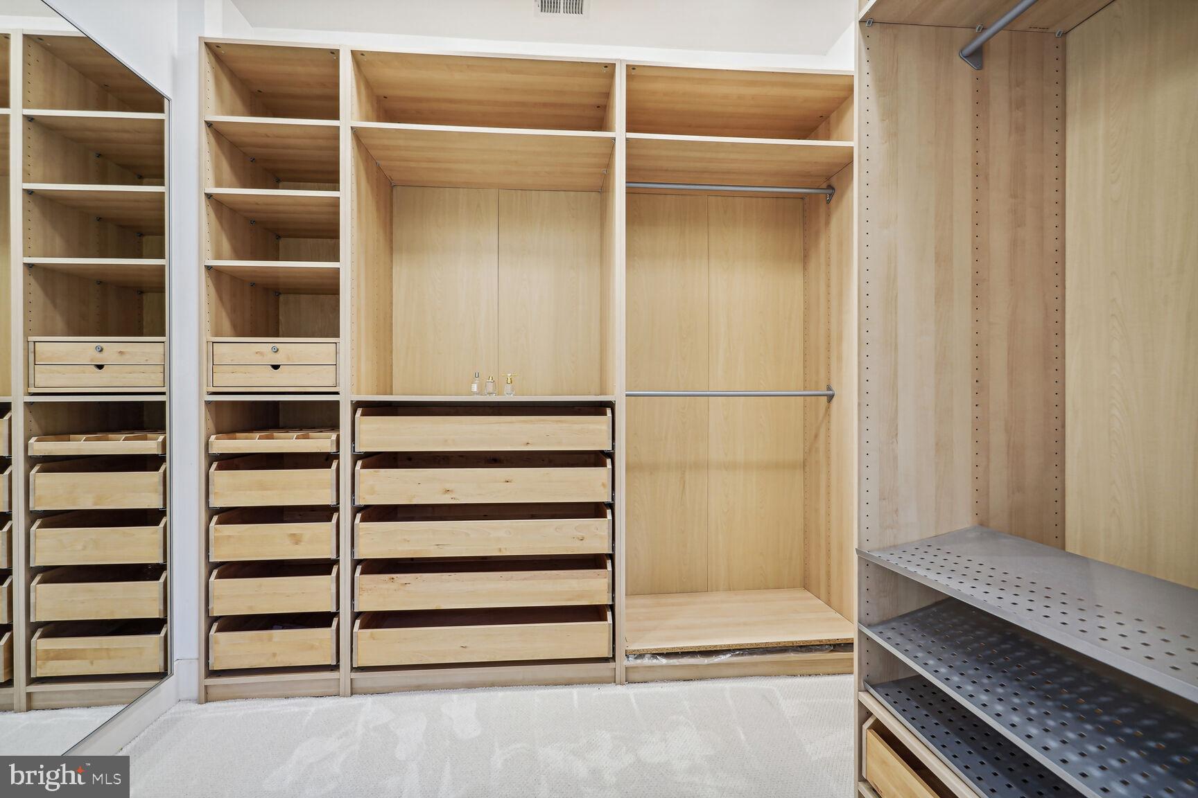 NORTH RIDGE - Residential