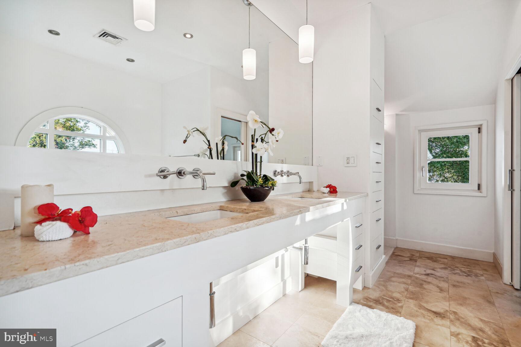 NORTH RIDGE - Residential