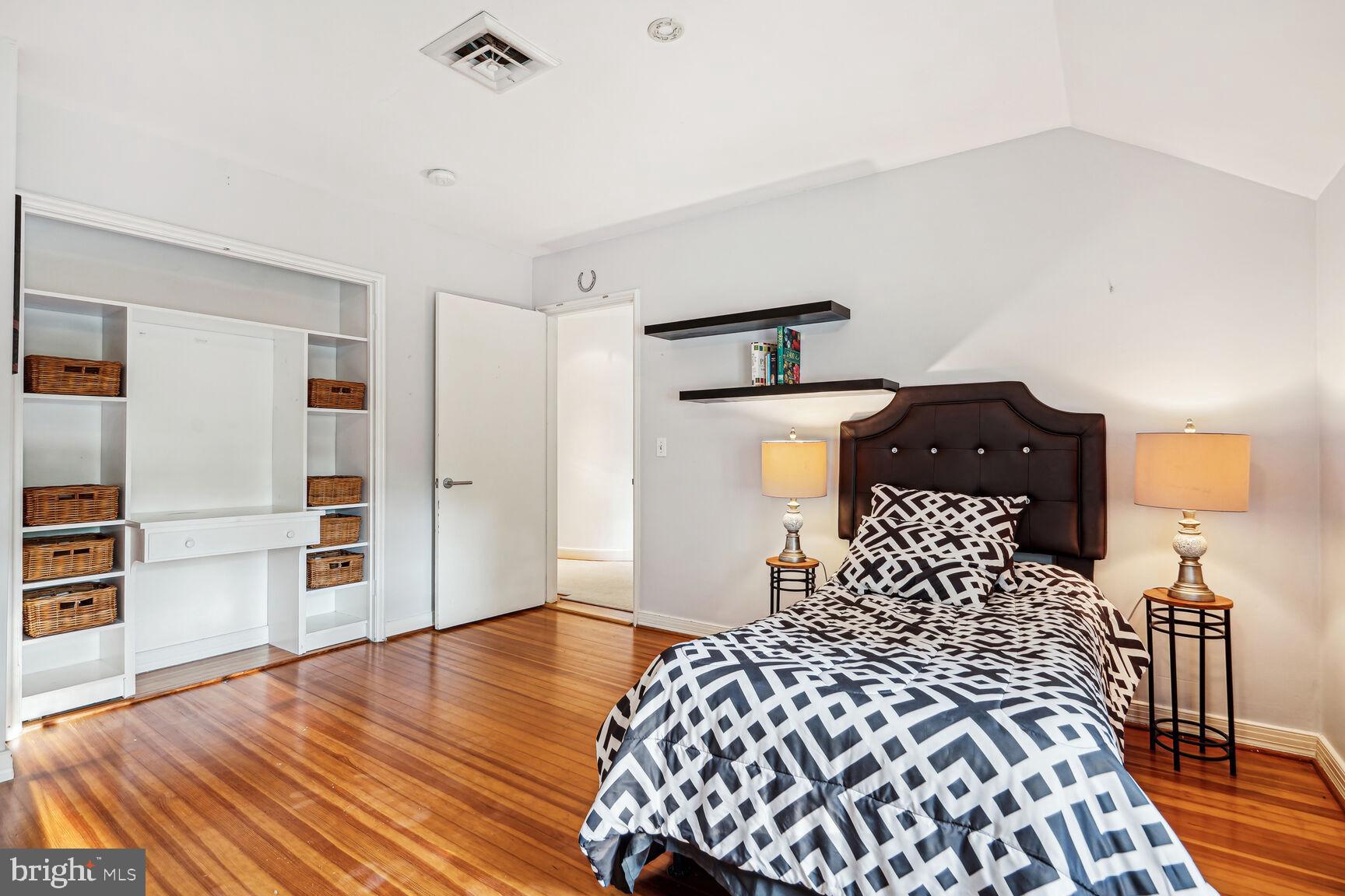 NORTH RIDGE - Residential