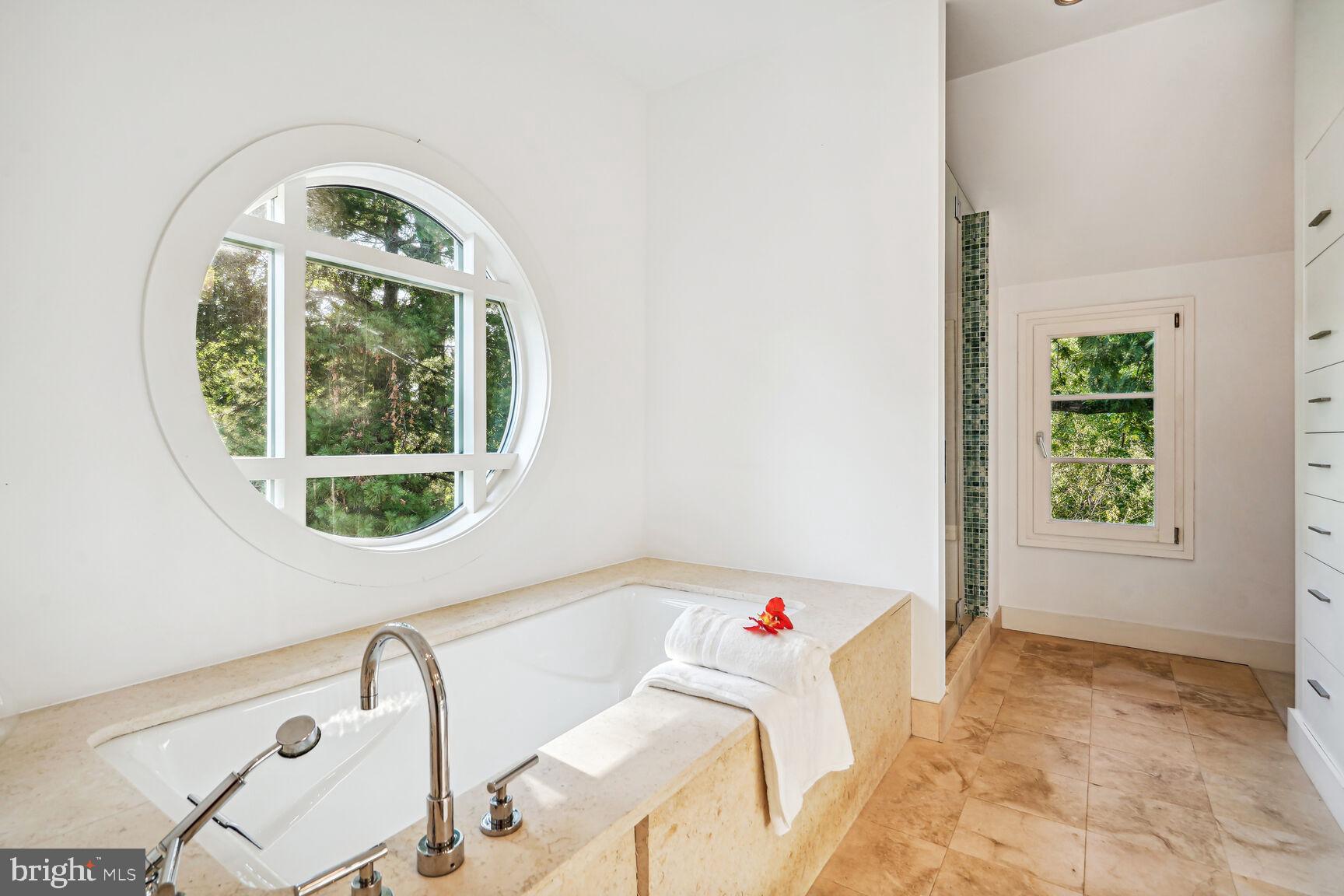 NORTH RIDGE - Residential