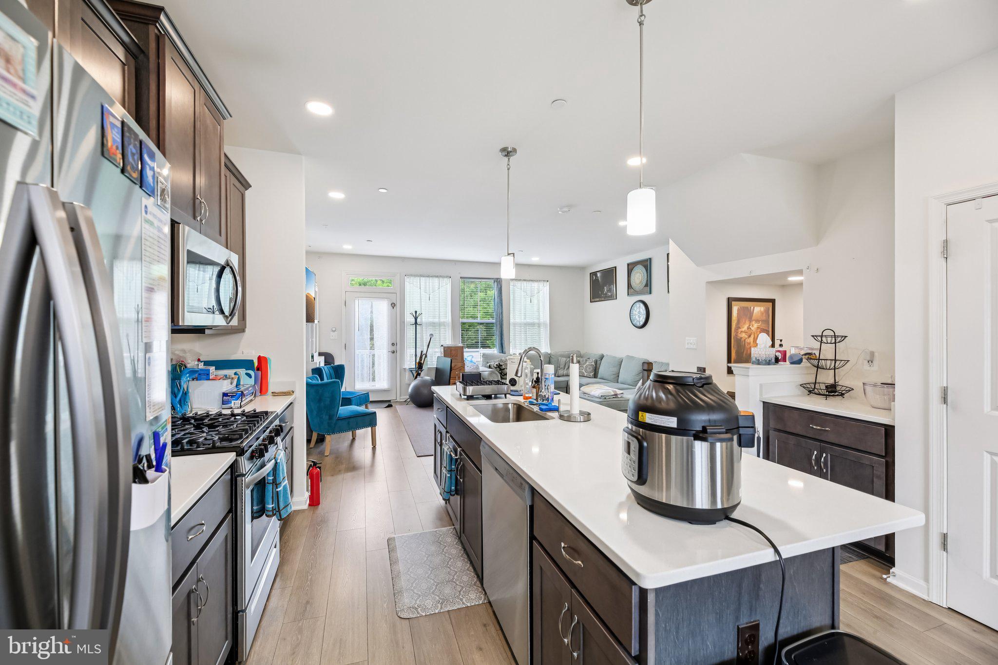 HYDE PARK OVERLOOK - Residential