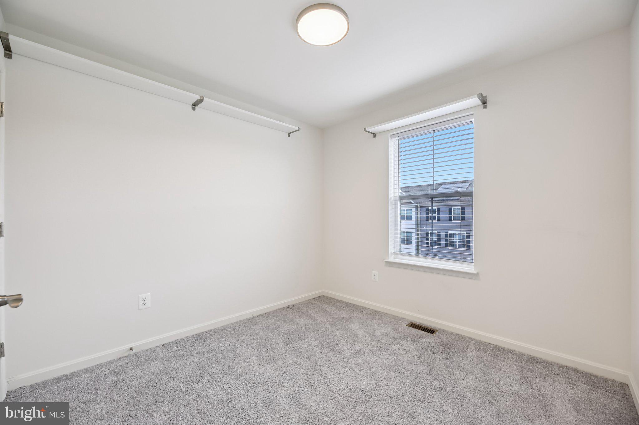 HYDE PARK OVERLOOK - Residential