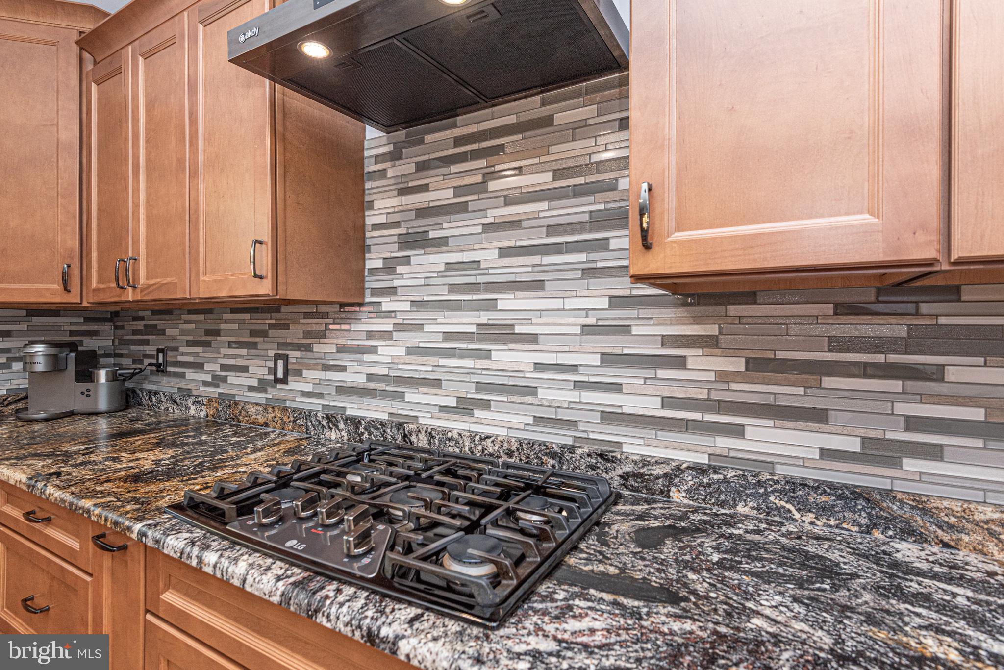 KINGSTON RIDGE - Residential
