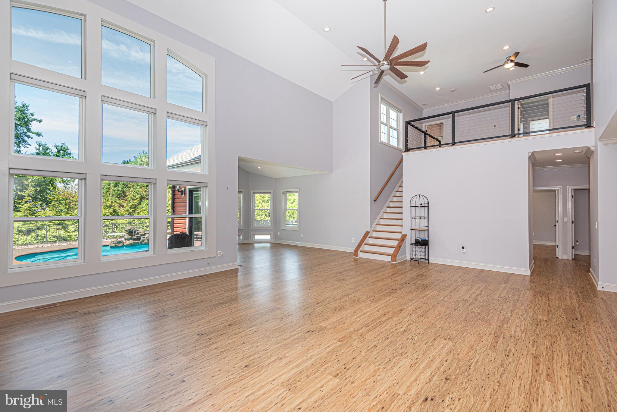 KINGSTON RIDGE - Residential