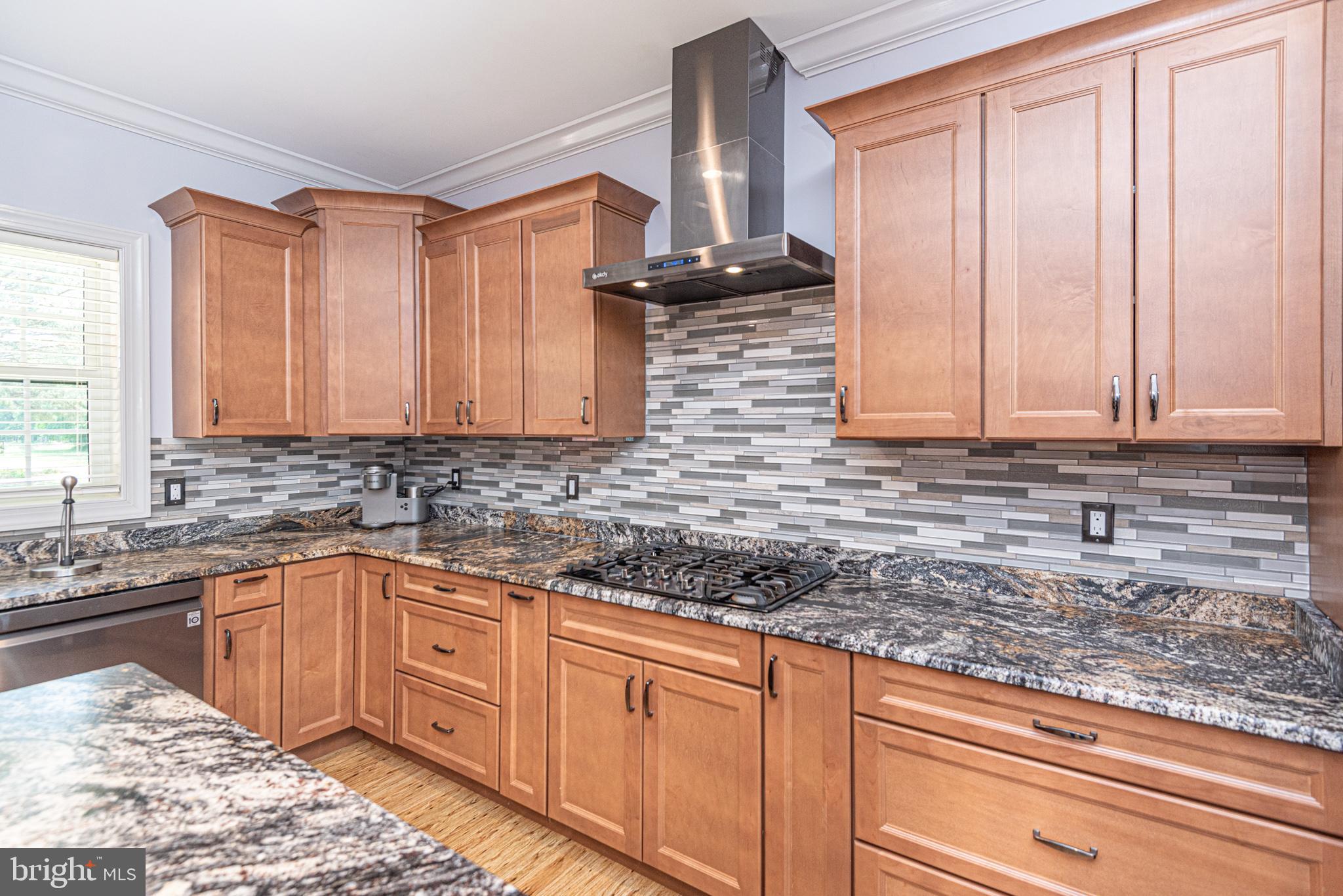 KINGSTON RIDGE - Residential
