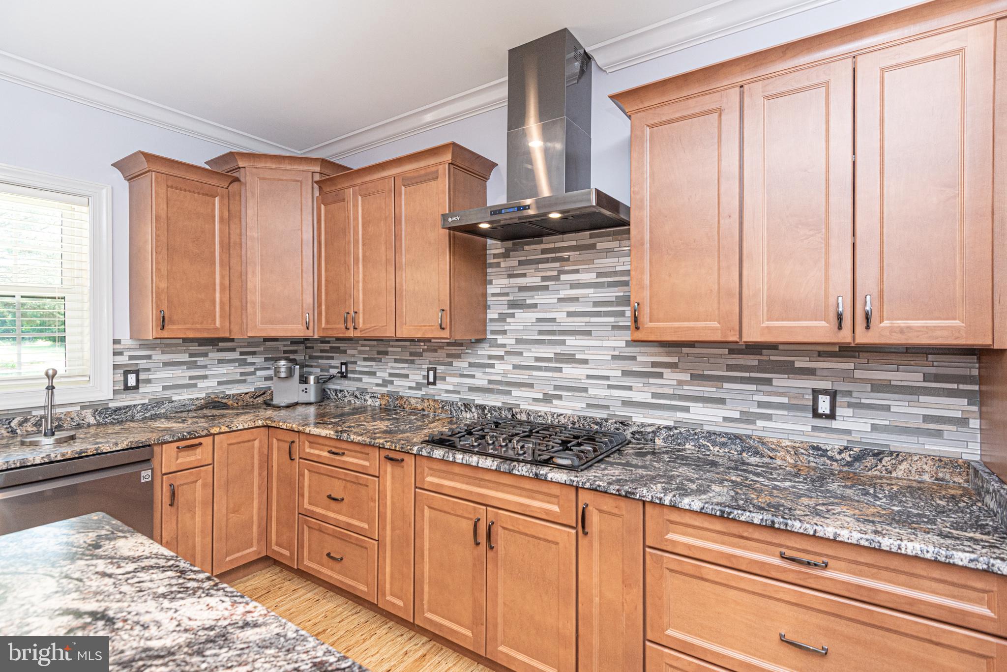KINGSTON RIDGE - Residential