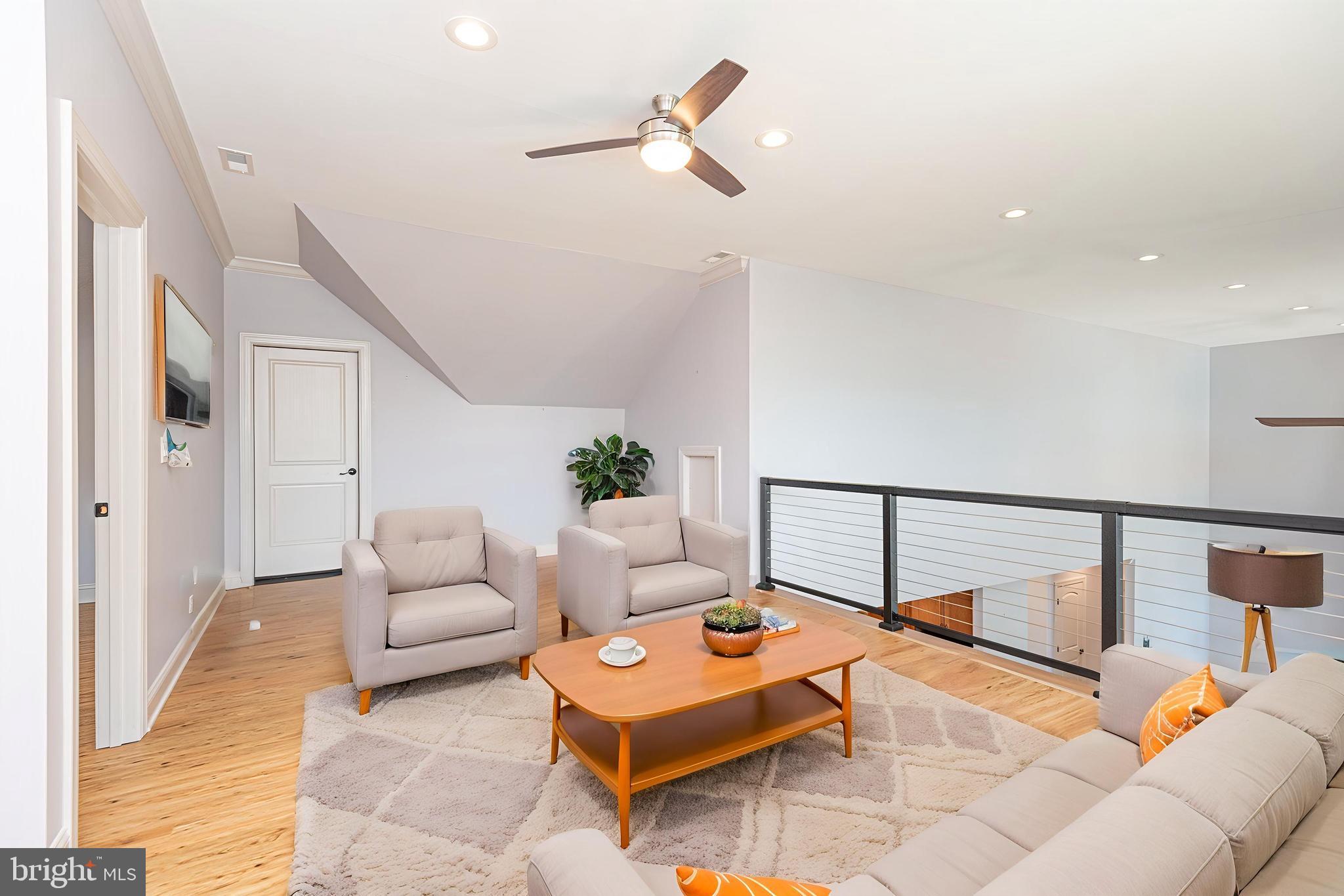 KINGSTON RIDGE - Residential