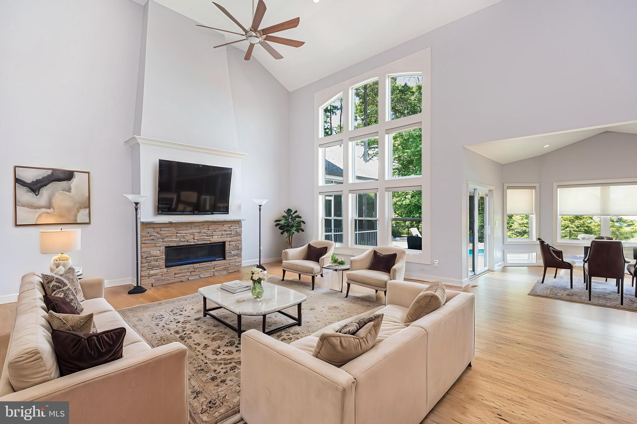 KINGSTON RIDGE - Residential