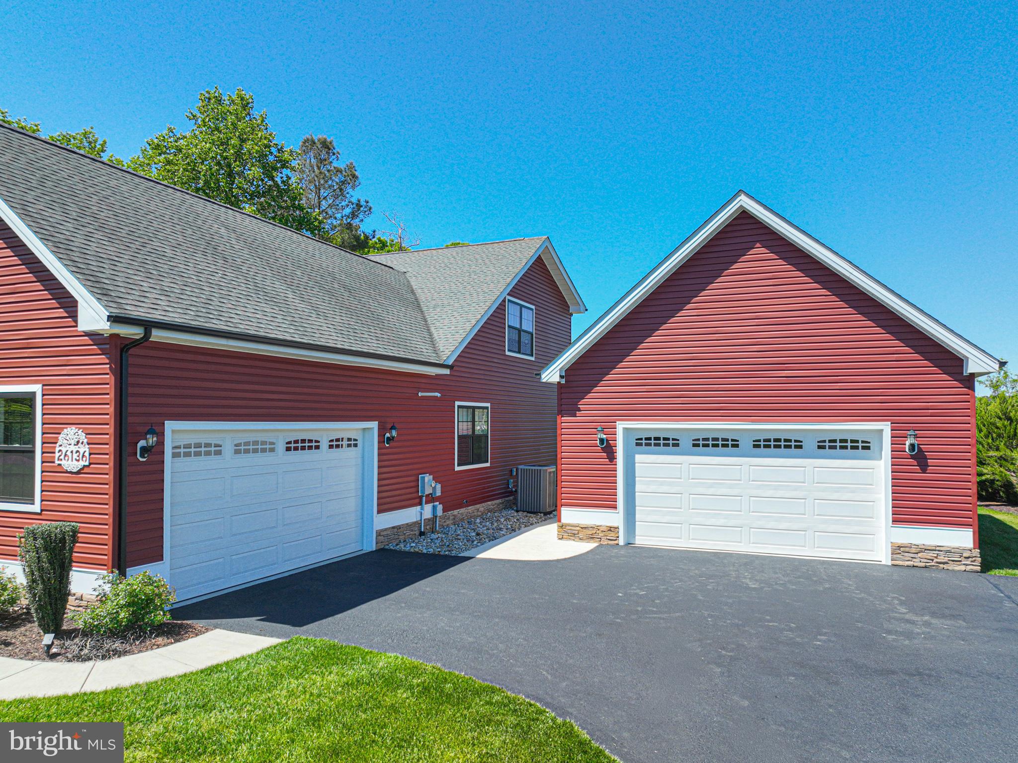 KINGSTON RIDGE - Residential