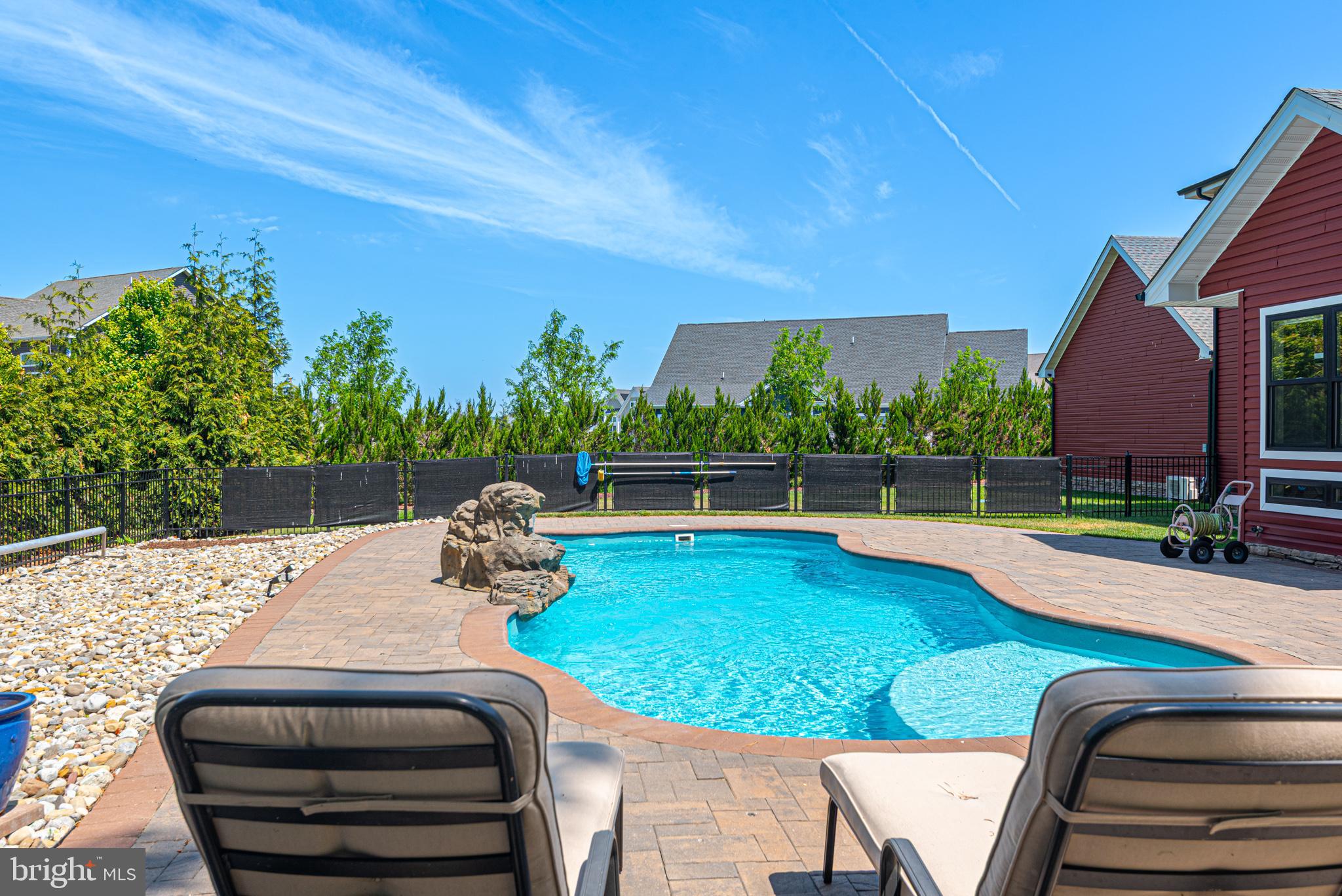 KINGSTON RIDGE - Residential