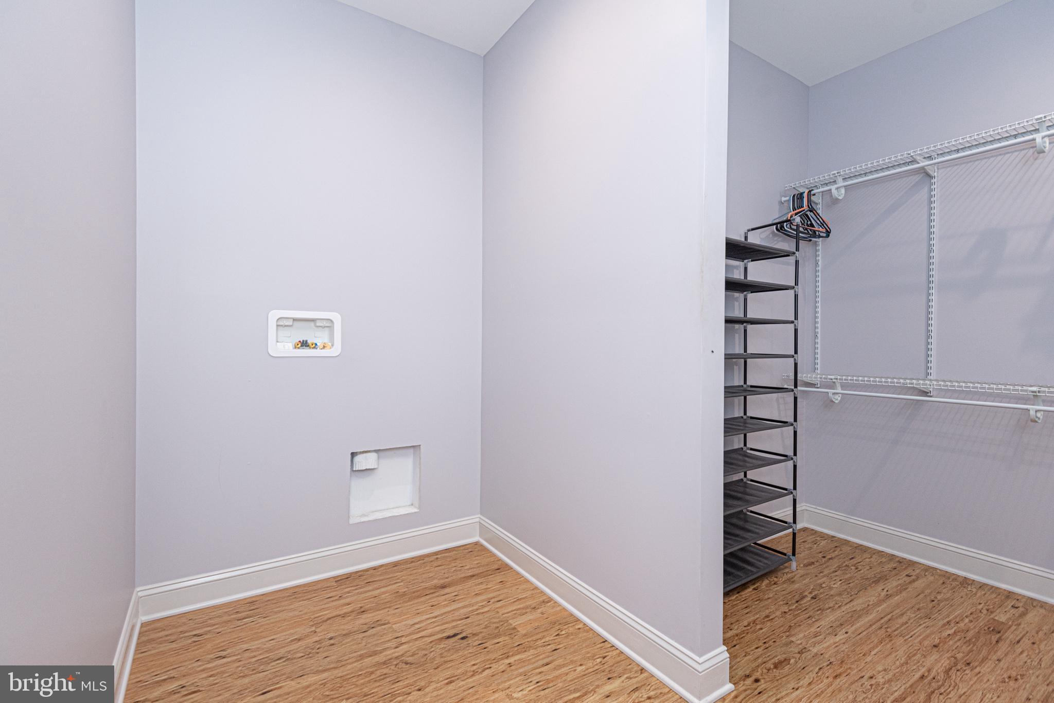 KINGSTON RIDGE - Residential