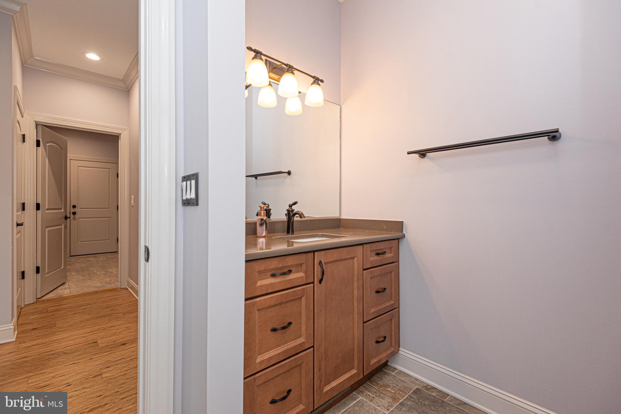 KINGSTON RIDGE - Residential