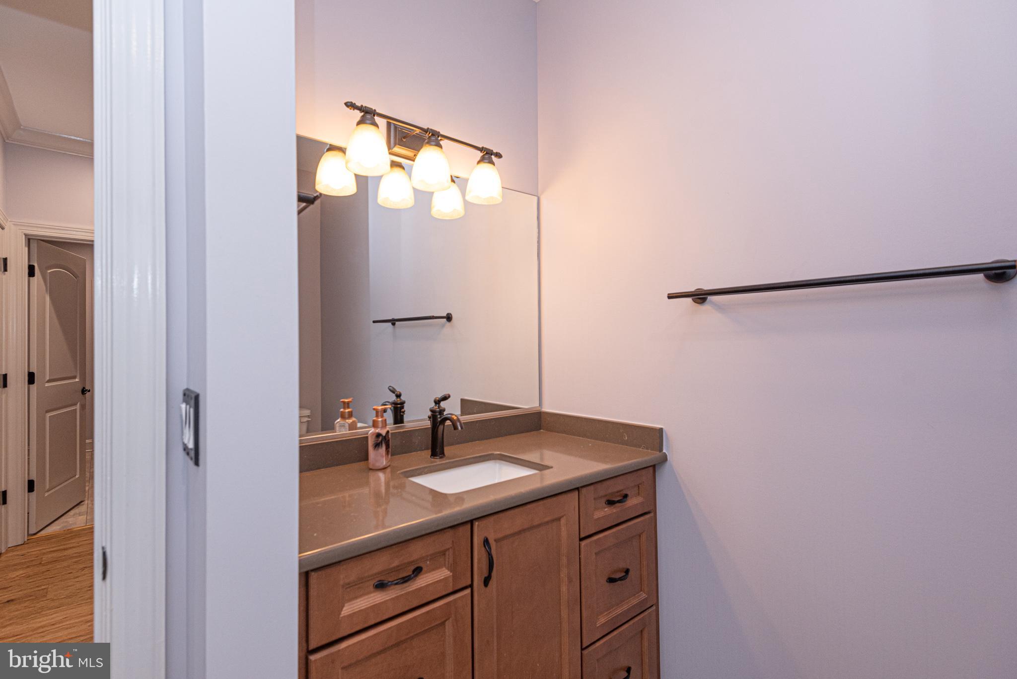 KINGSTON RIDGE - Residential
