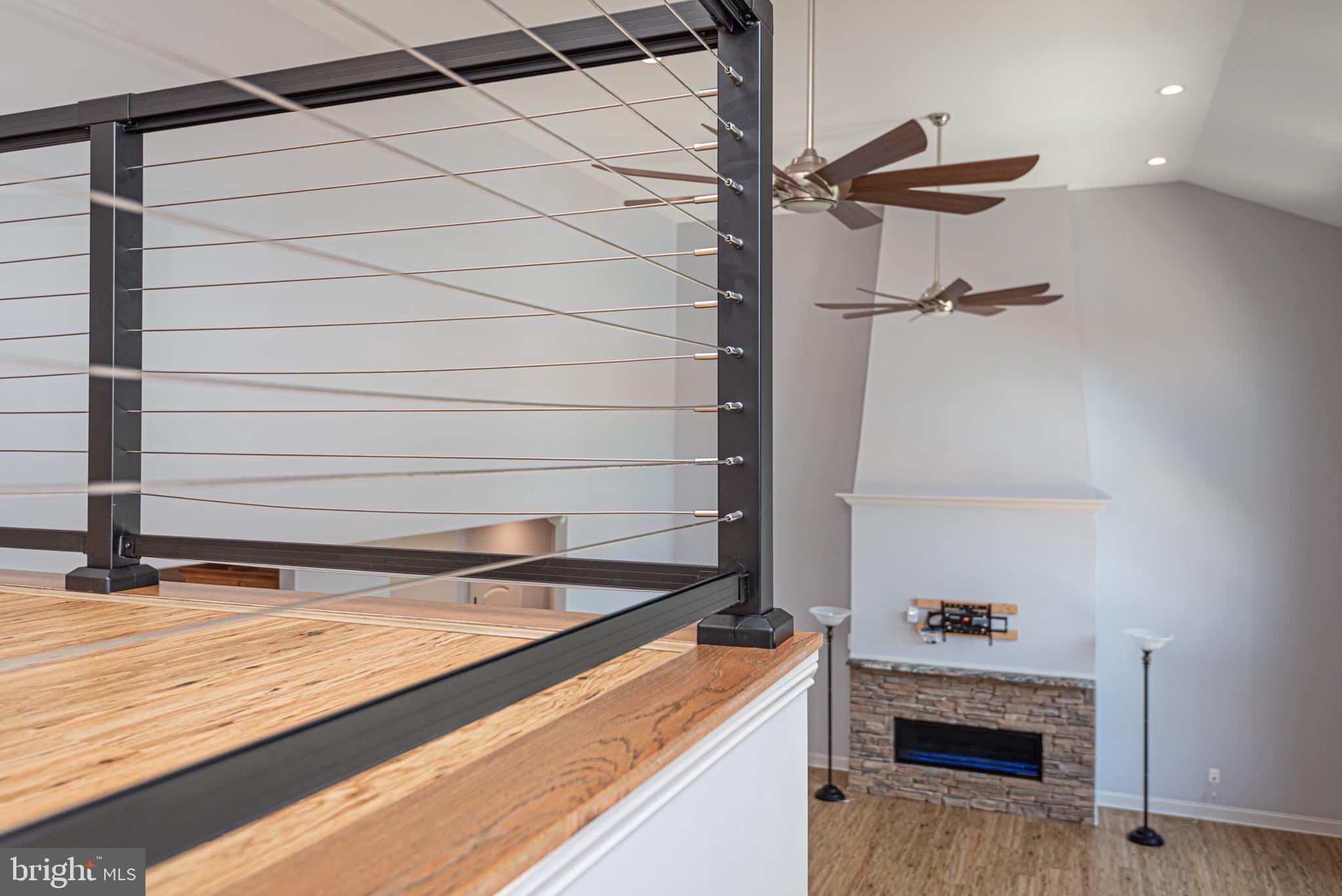 KINGSTON RIDGE - Residential