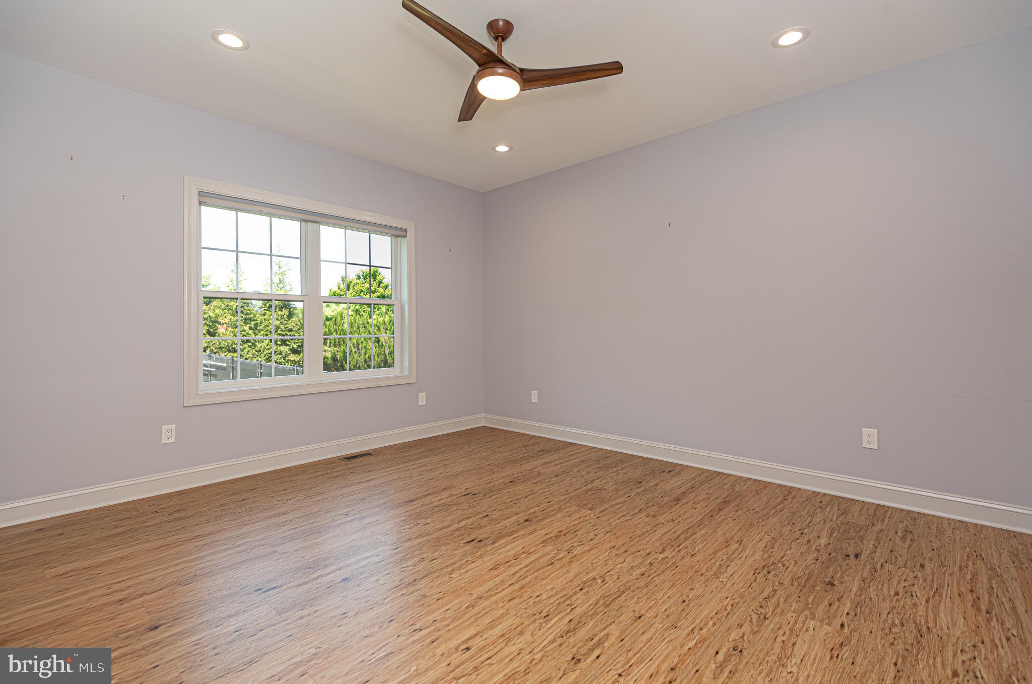 KINGSTON RIDGE - Residential