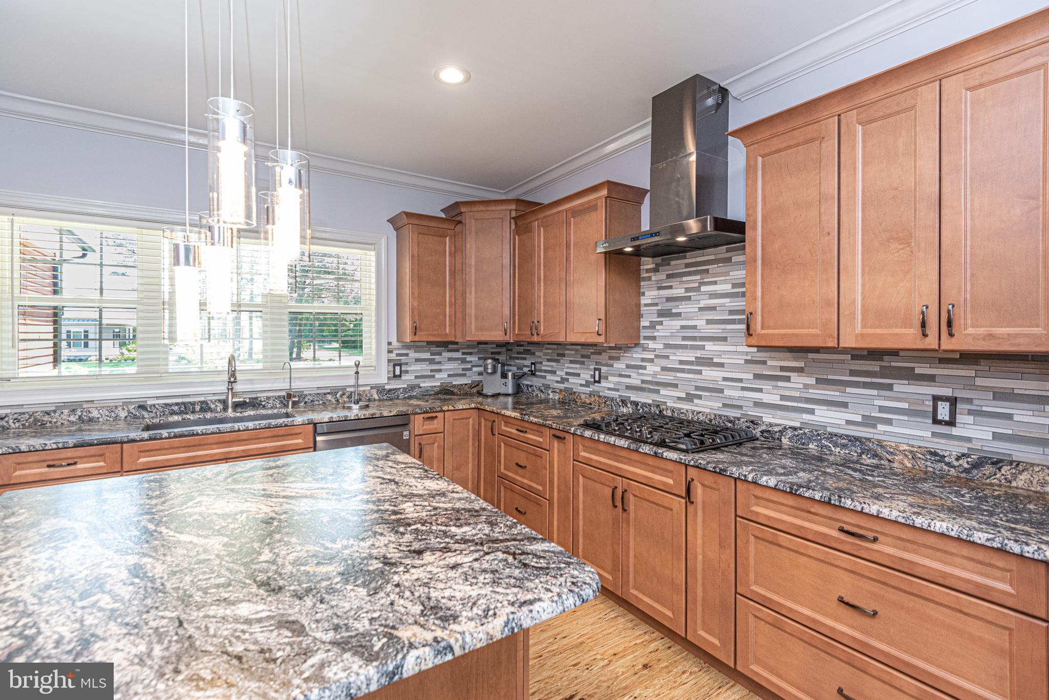 KINGSTON RIDGE - Residential