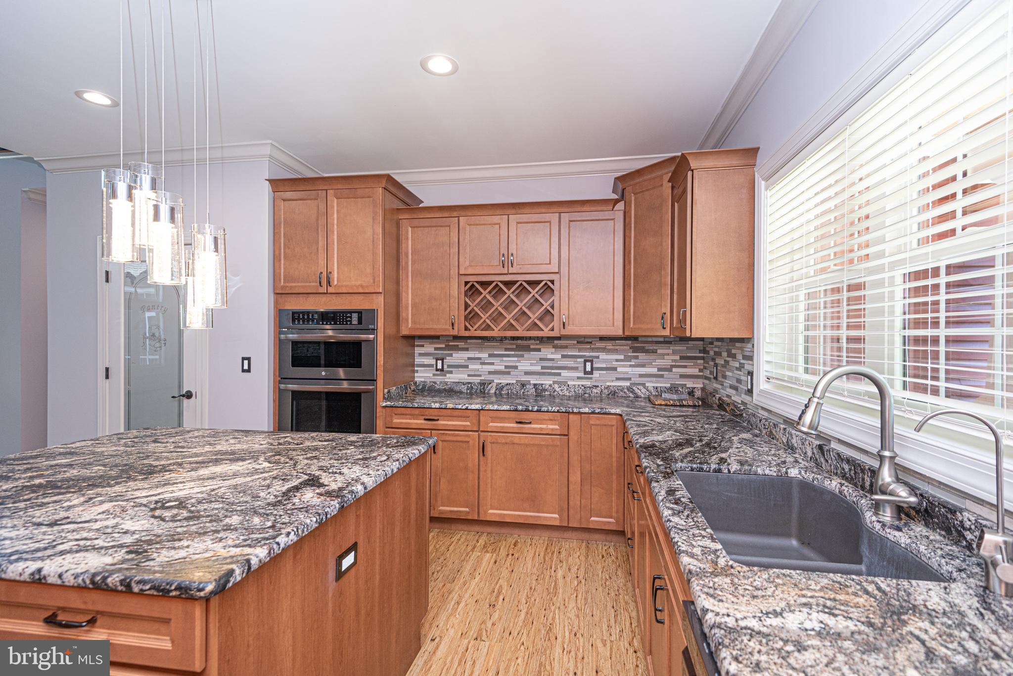 KINGSTON RIDGE - Residential