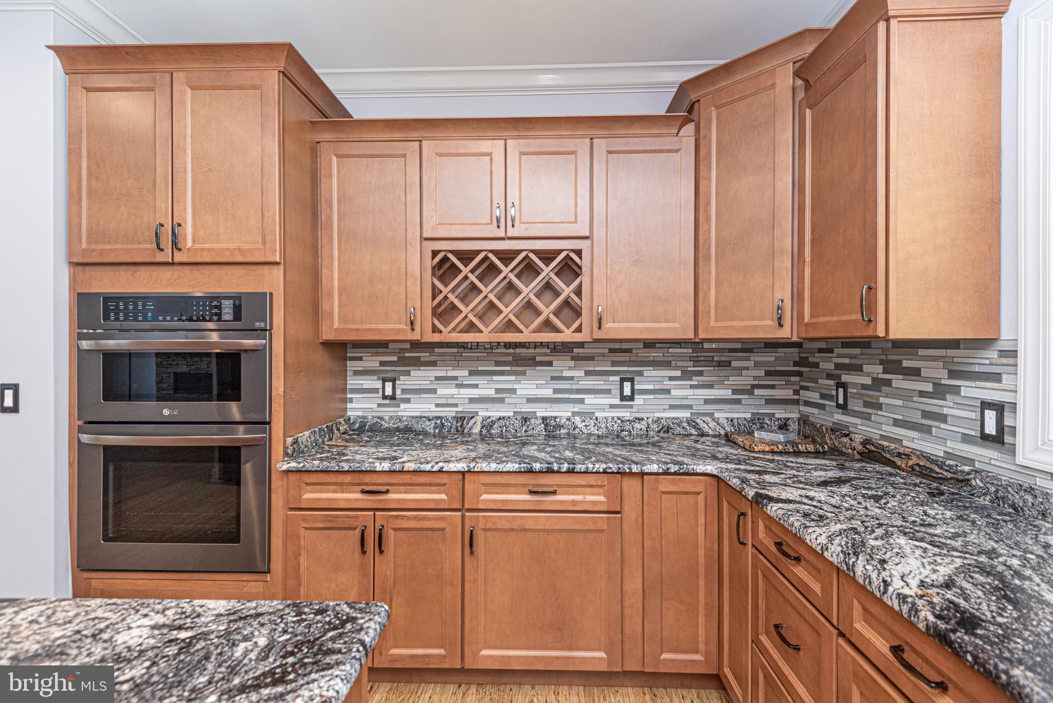 KINGSTON RIDGE - Residential