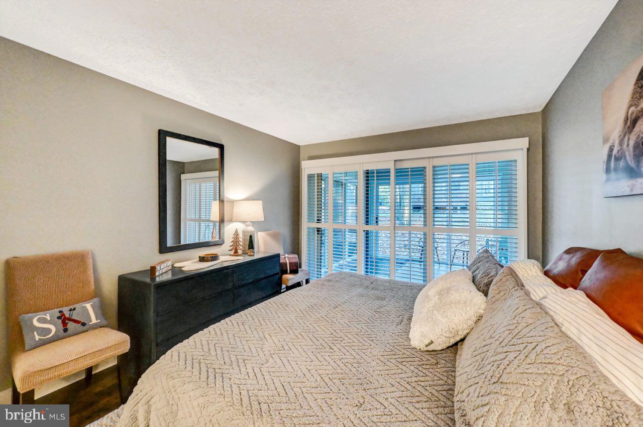 SNOW RIDGE VILLAGE - Residential