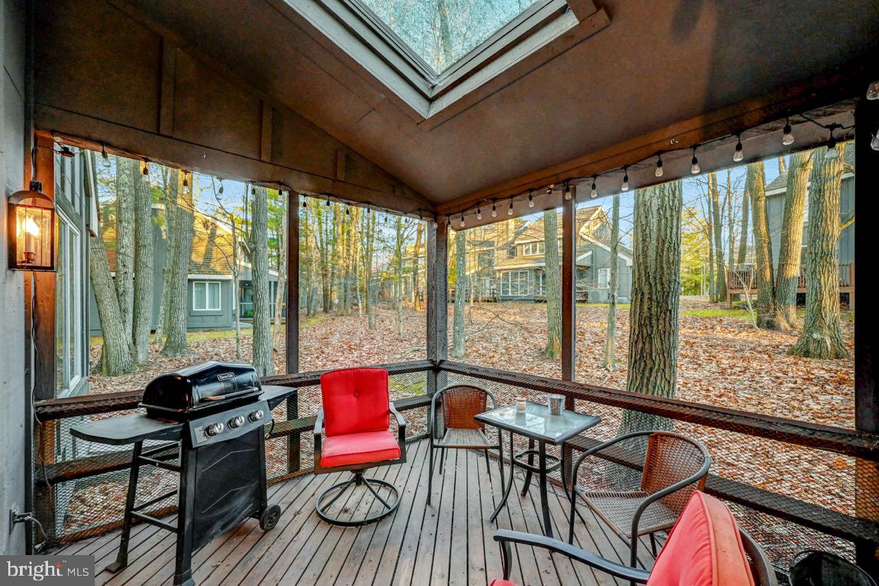 SNOW RIDGE VILLAGE - Residential