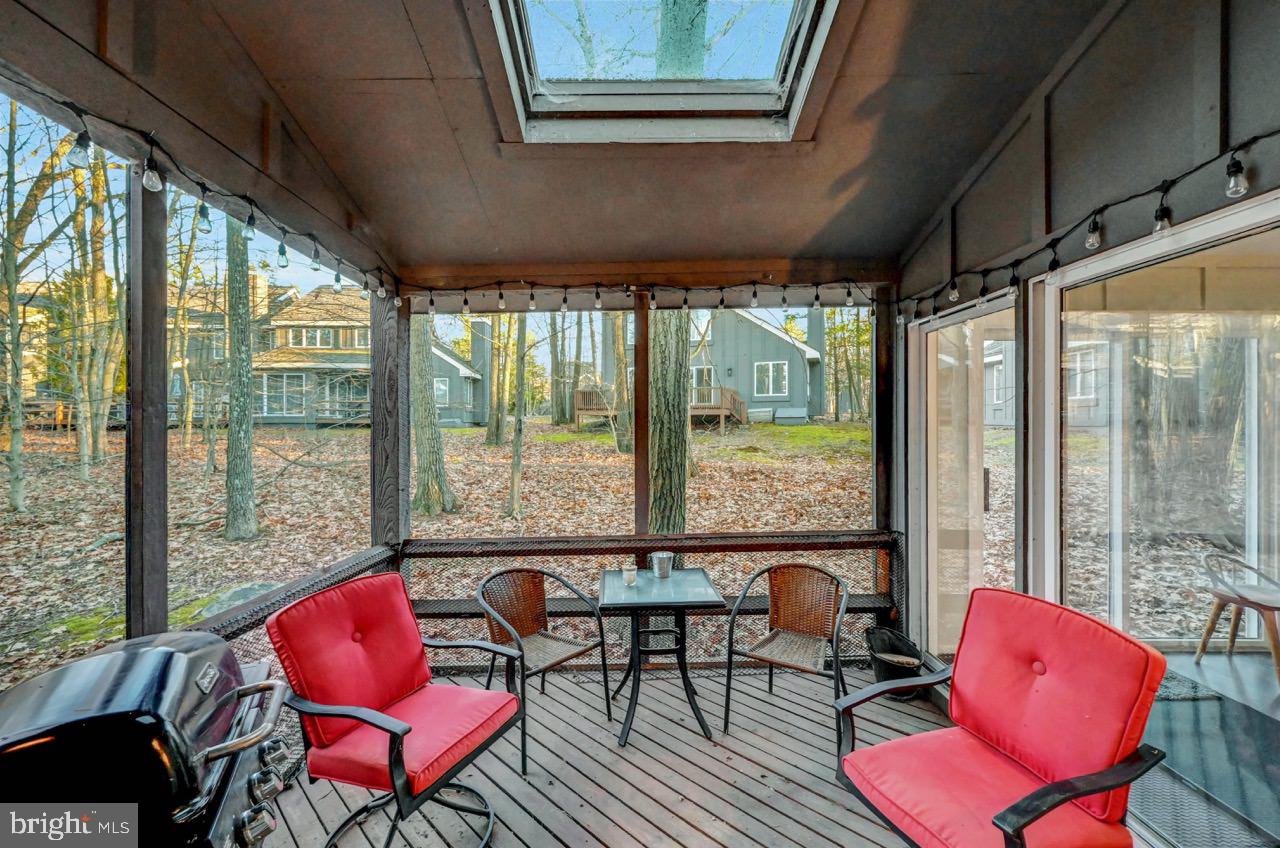 SNOW RIDGE VILLAGE - Residential