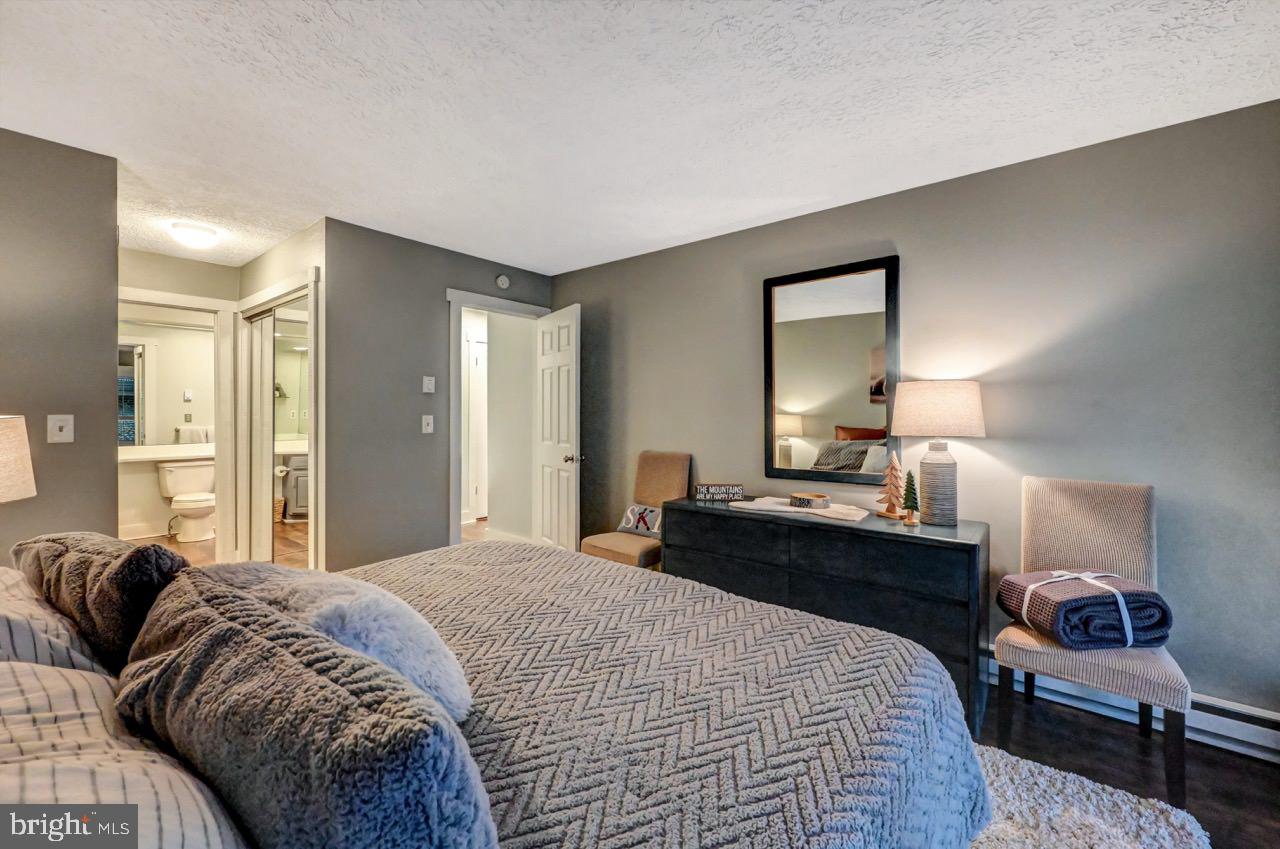 SNOW RIDGE VILLAGE - Residential