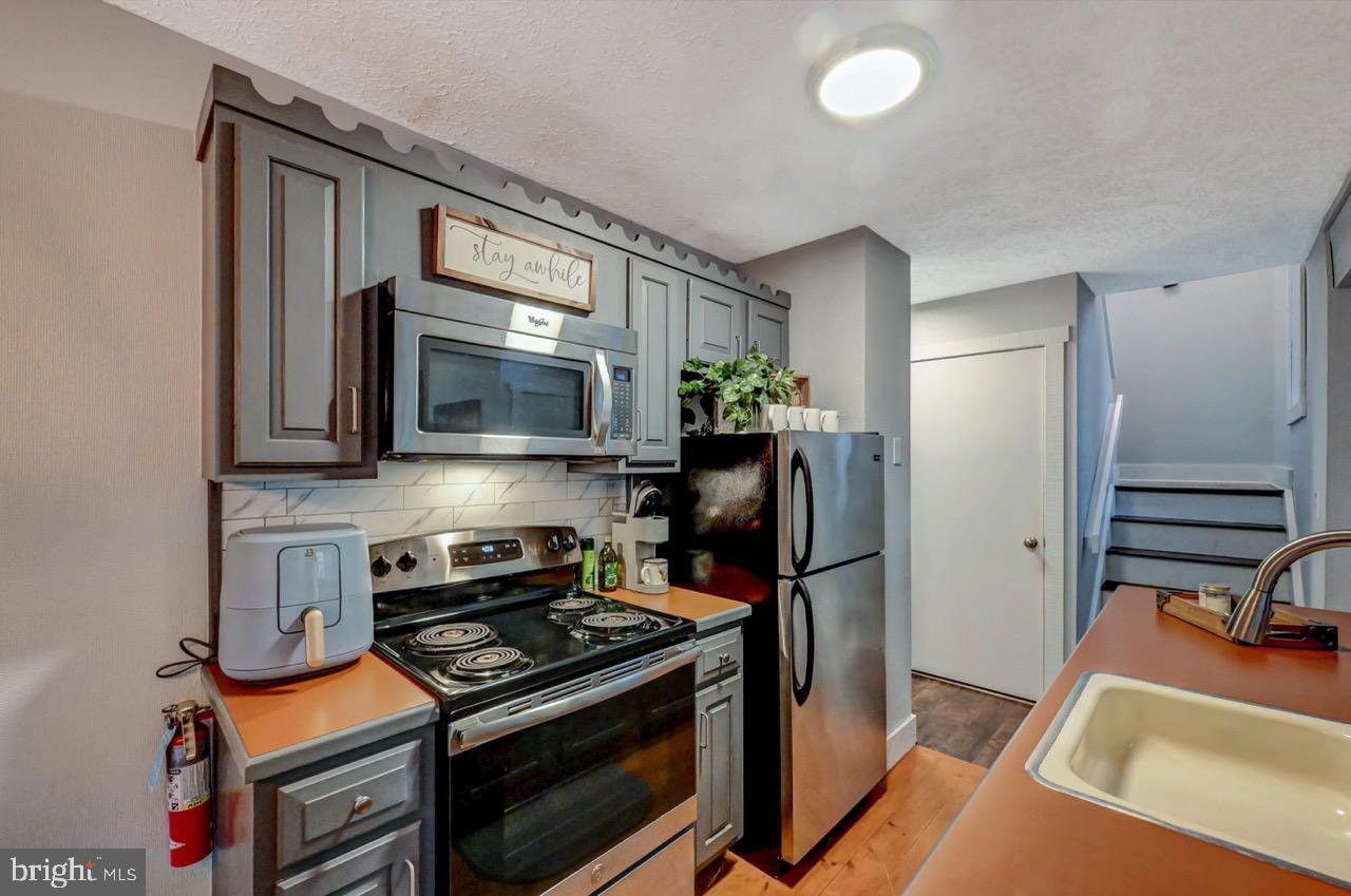 SNOW RIDGE VILLAGE - Residential