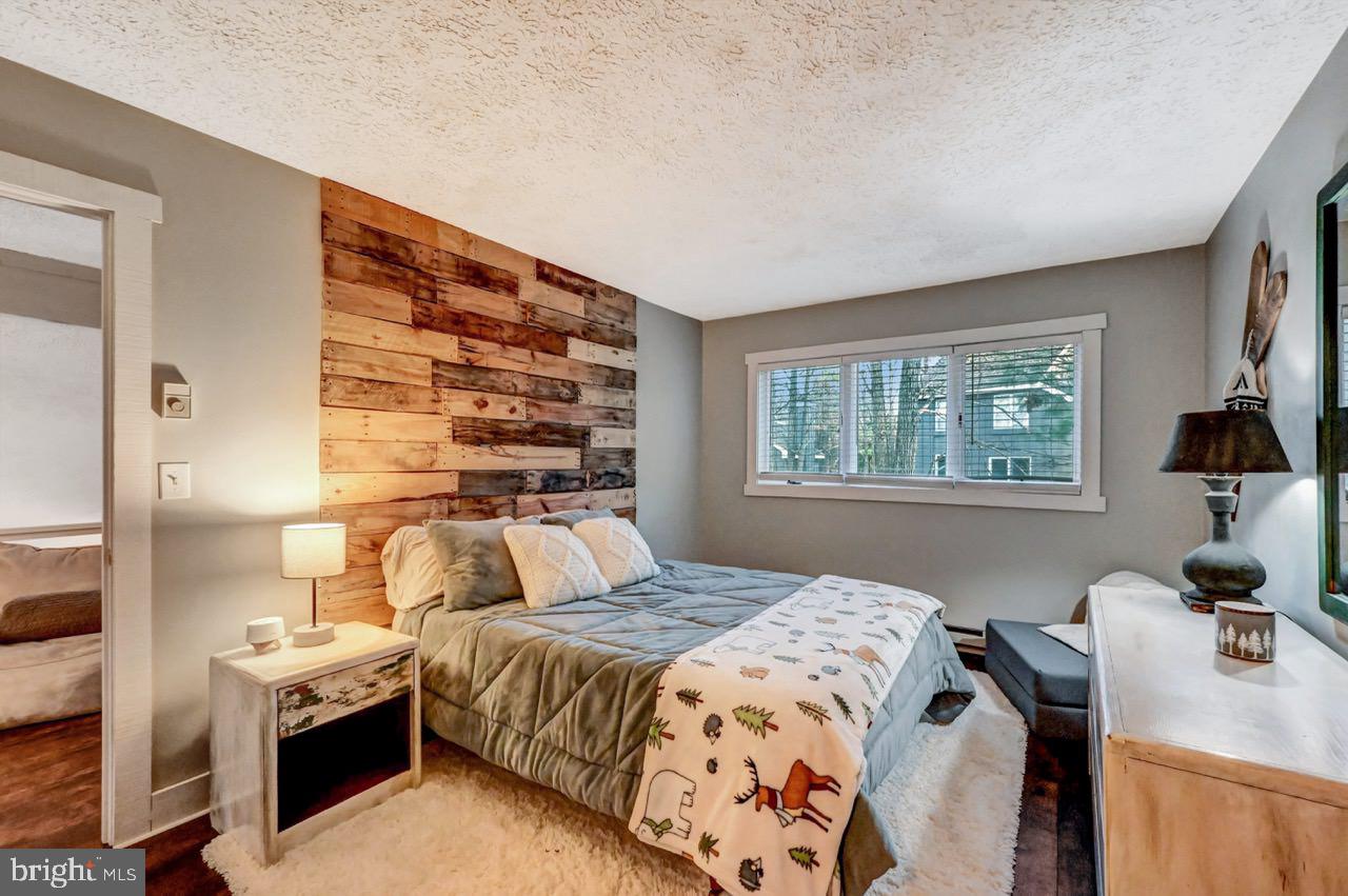 SNOW RIDGE VILLAGE - Residential