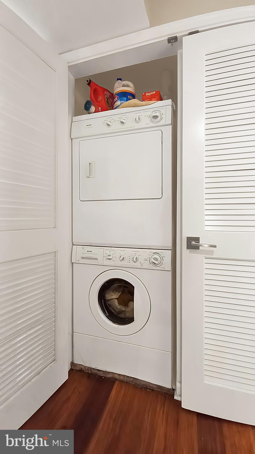 BENTLEY PLACE - Residential Lease