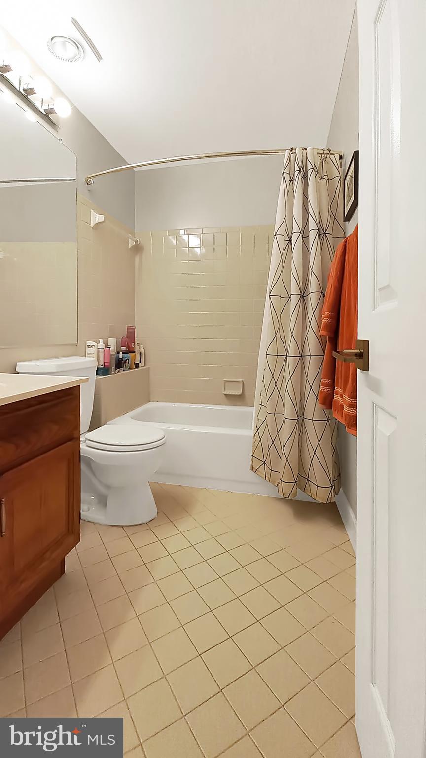 BENTLEY PLACE - Residential Lease