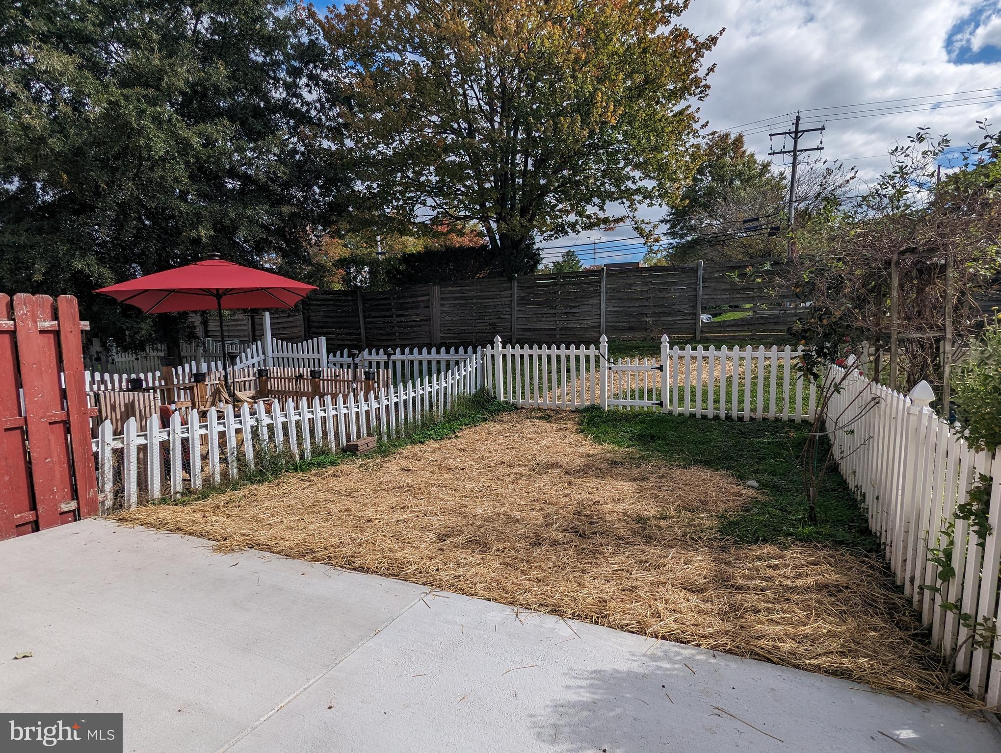 KINGS COURT - Residential