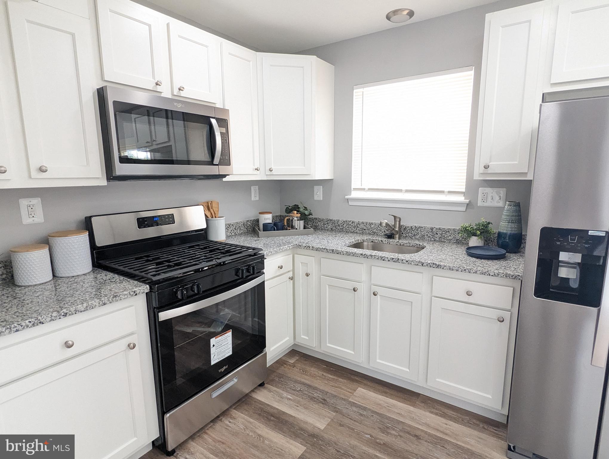 KINGS COURT - Residential