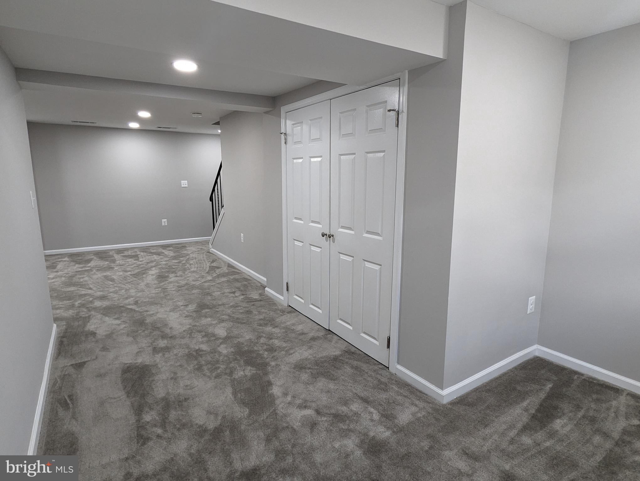 KINGS COURT - Residential