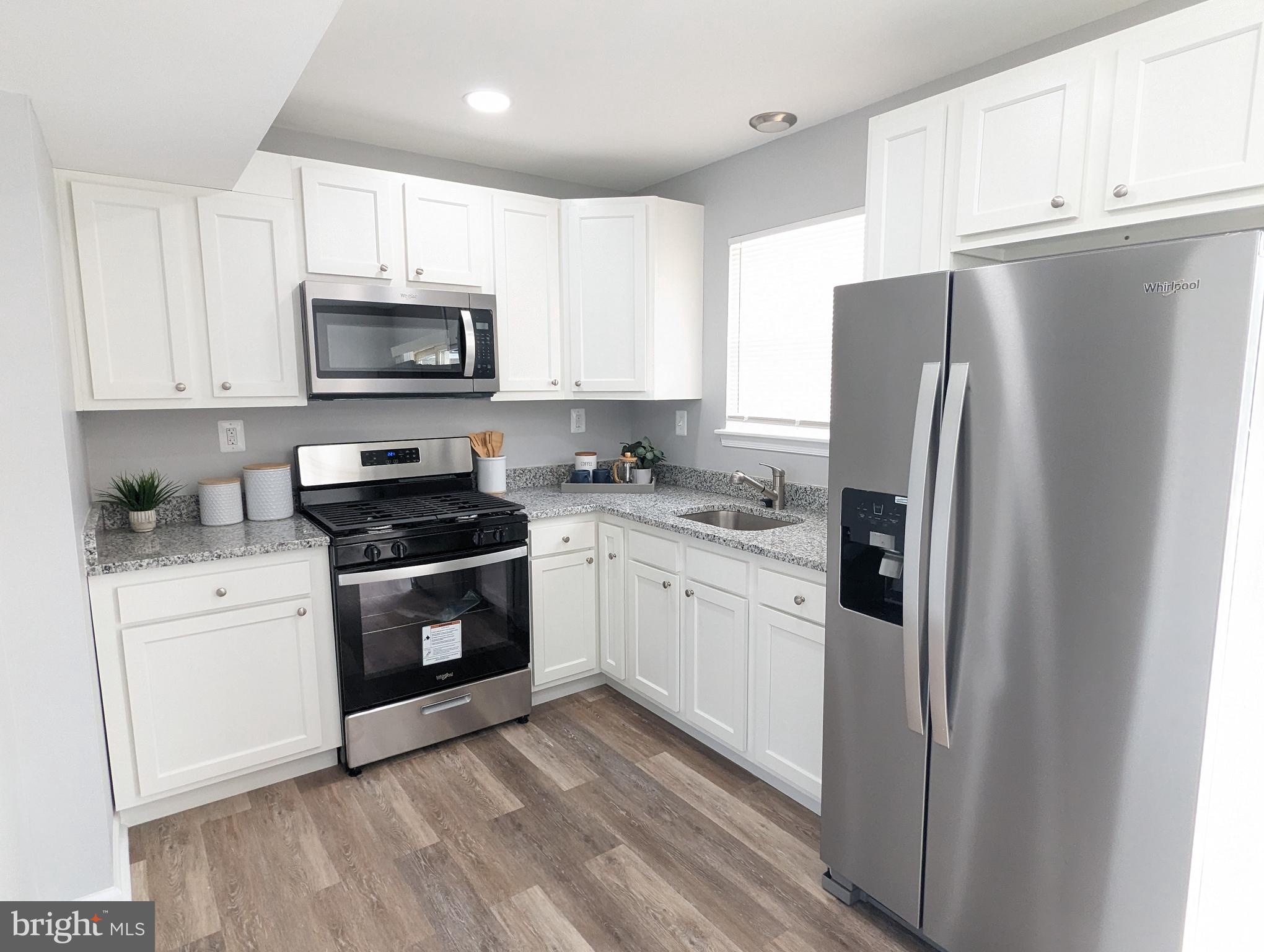 KINGS COURT - Residential