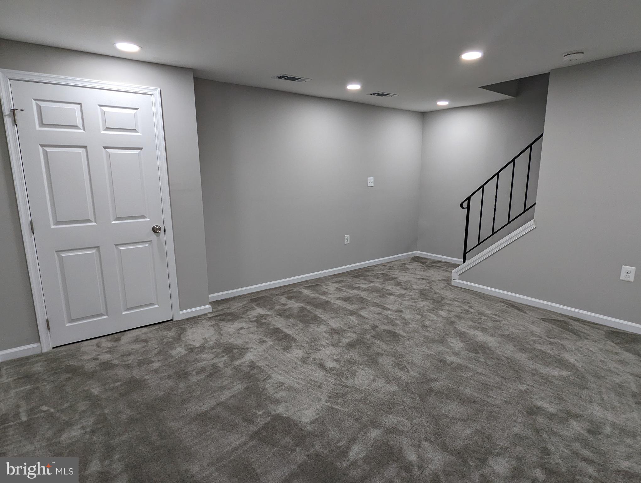 KINGS COURT - Residential