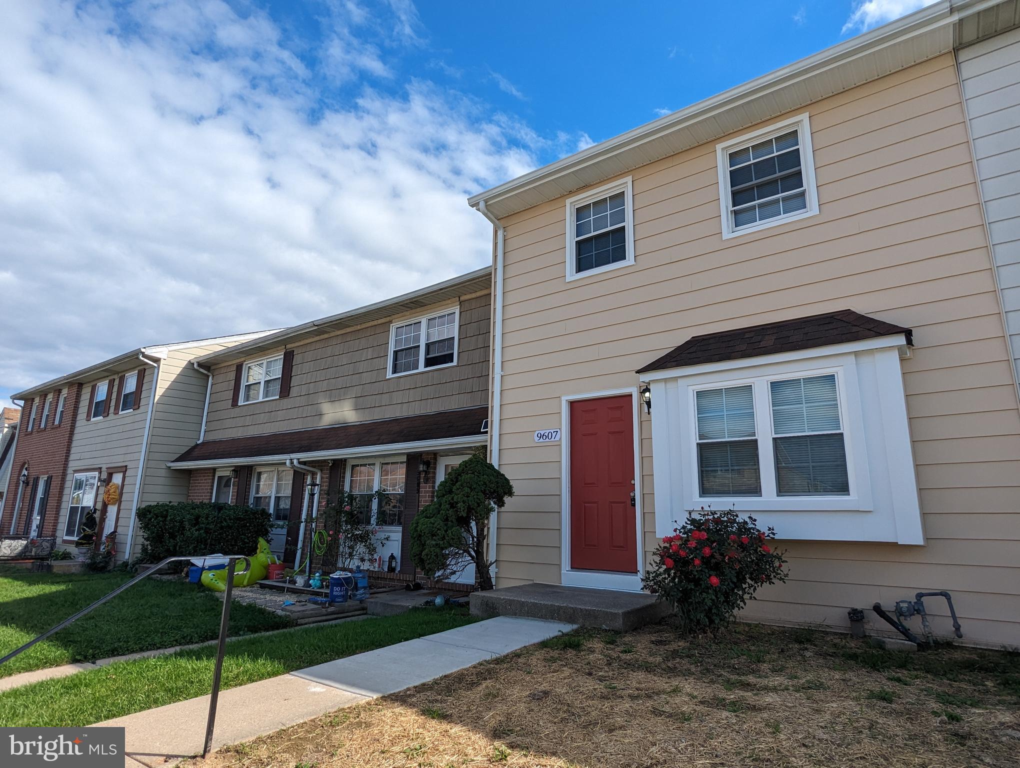 KINGS COURT - Residential