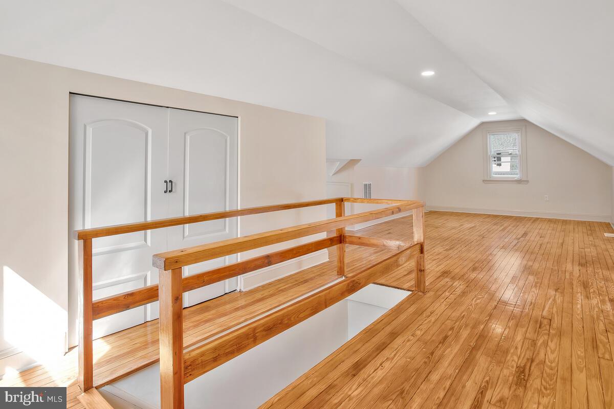 OVERLEA - Residential