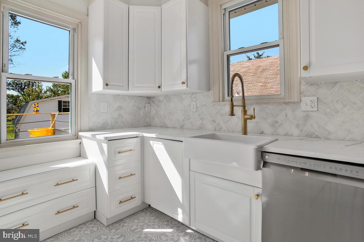 OVERLEA - Residential