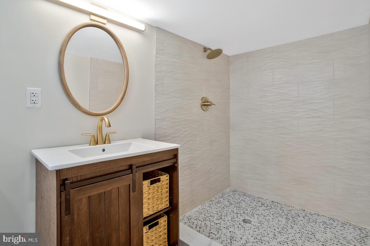 OVERLEA - Residential