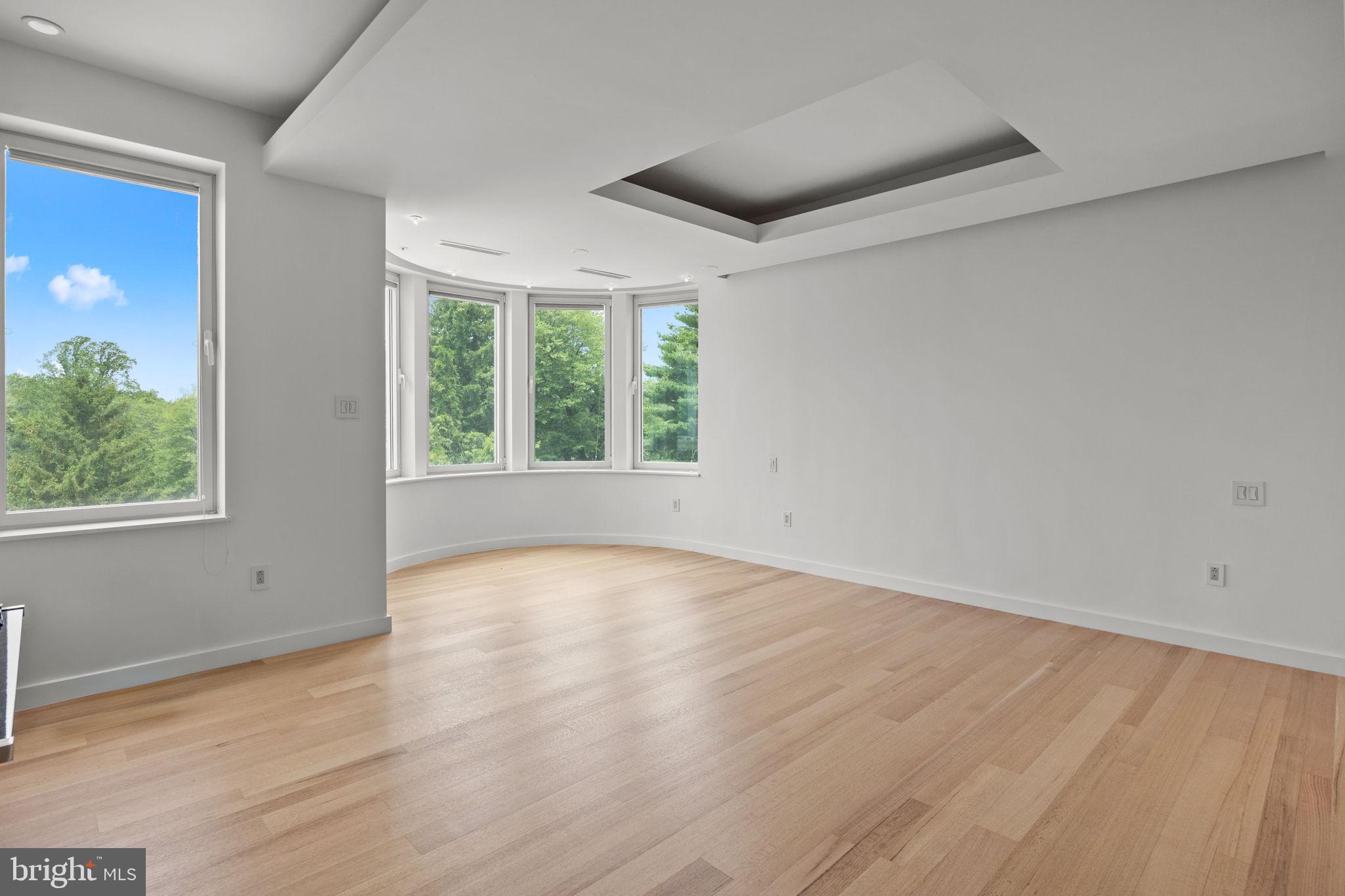 HUNTINGDON VALLEY - Residential