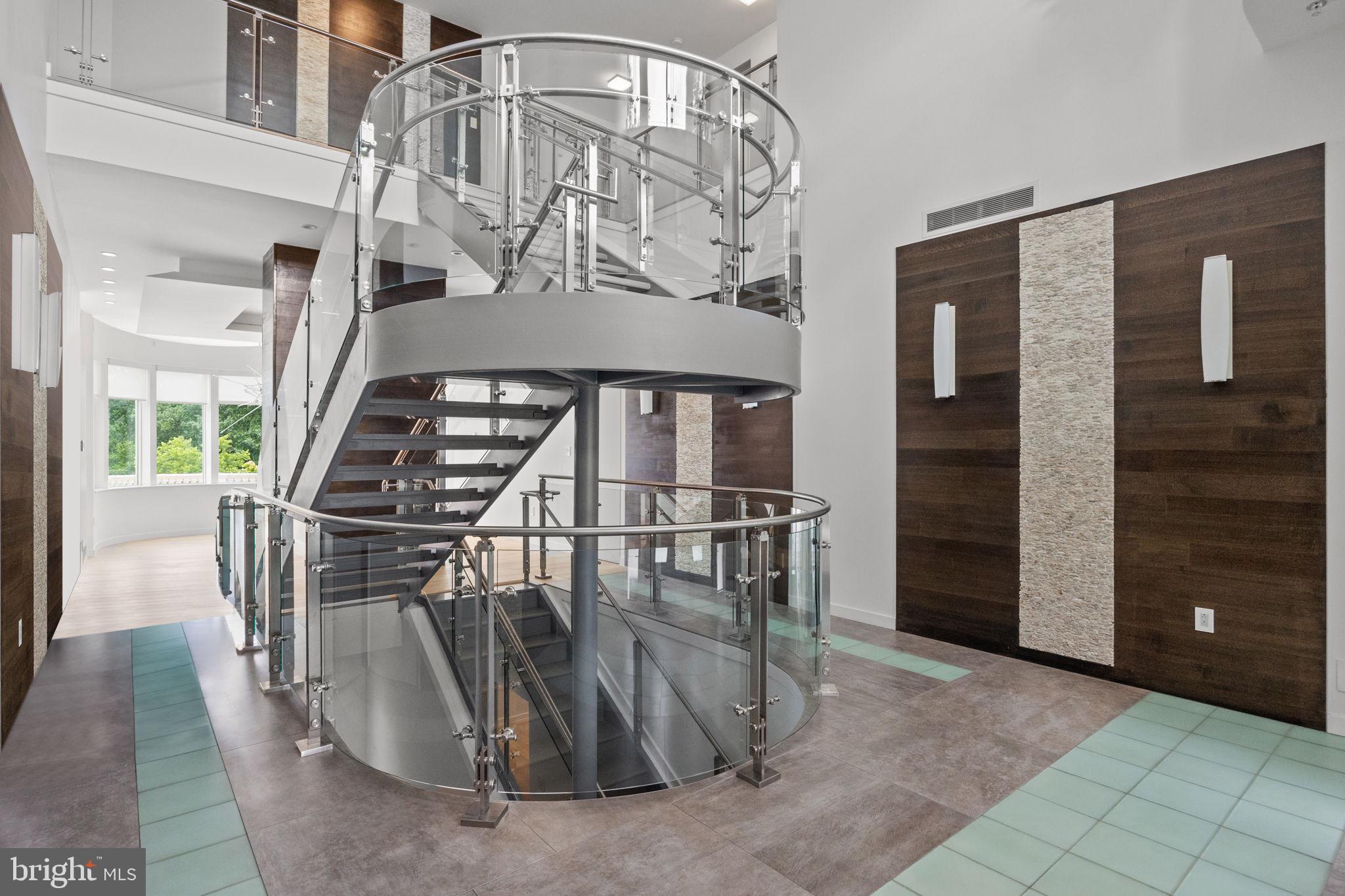 HUNTINGDON VALLEY - Residential