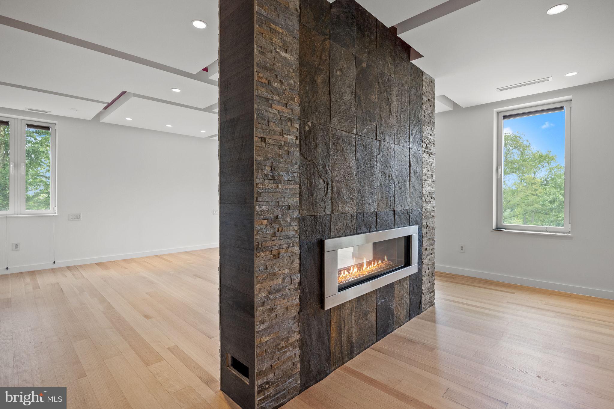 HUNTINGDON VALLEY - Residential